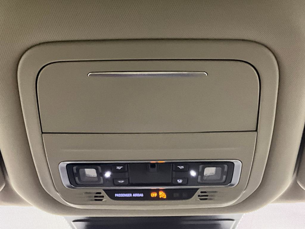 Used 2025 Lincoln Nautilus Premier image 13