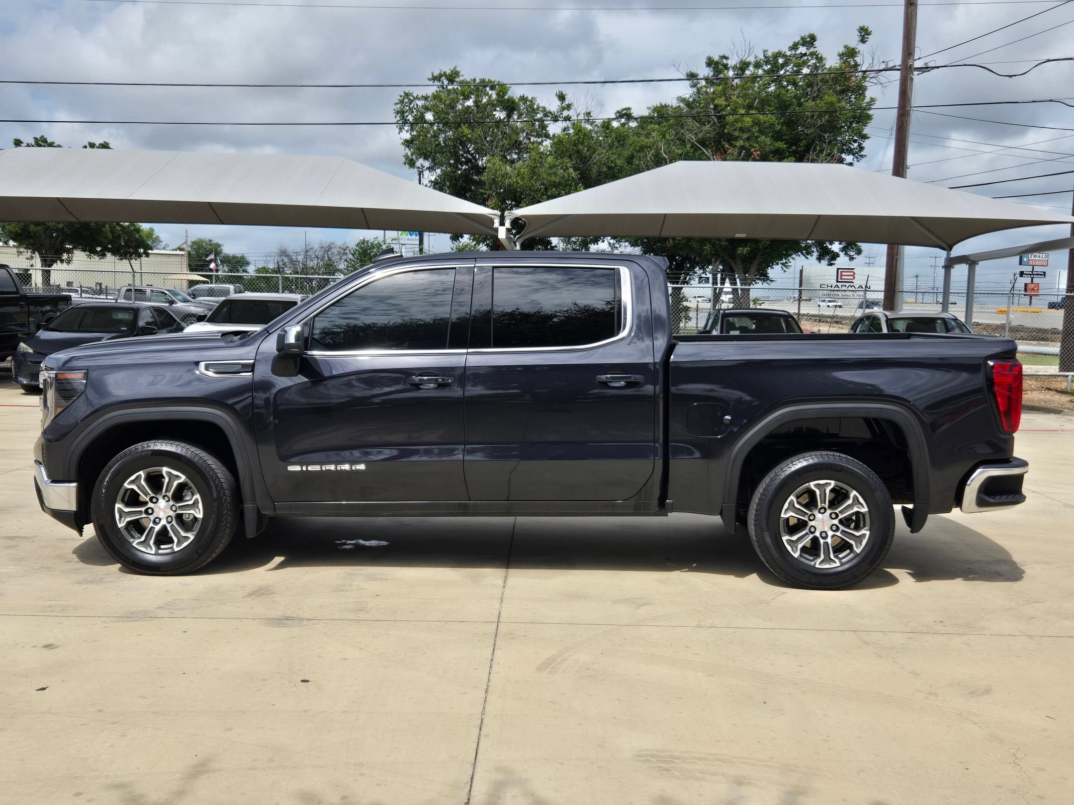 Certified 2023 GMC Sierra 1500 SLE RWD image 14