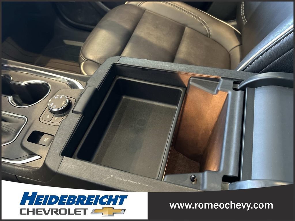 Used 2023 Chevrolet Traverse Premier w/ LPO, Floor Liner Package AWD/4WD image 28