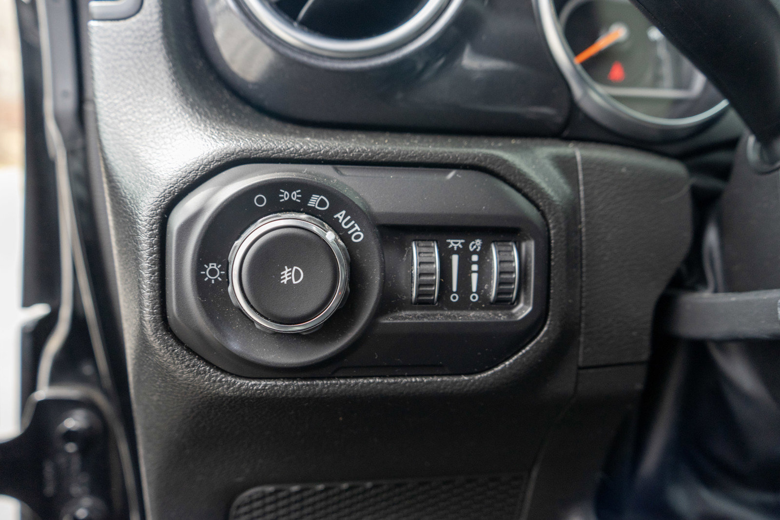 Used 2022 Jeep Wrangler Unlimited Sahara image 16