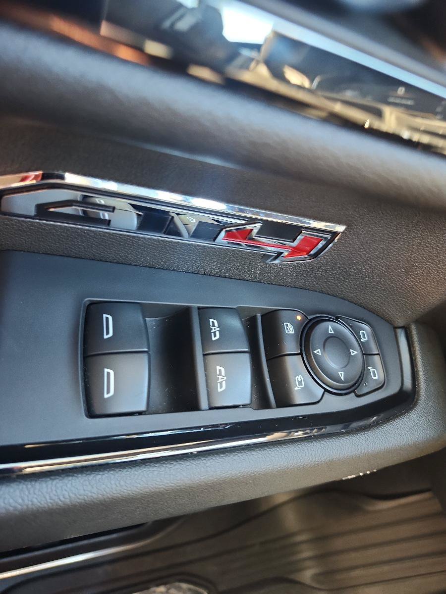 Used 2024 GMC Sierra 1500 AT4 w/ Technology Package AWD/4WD image 24