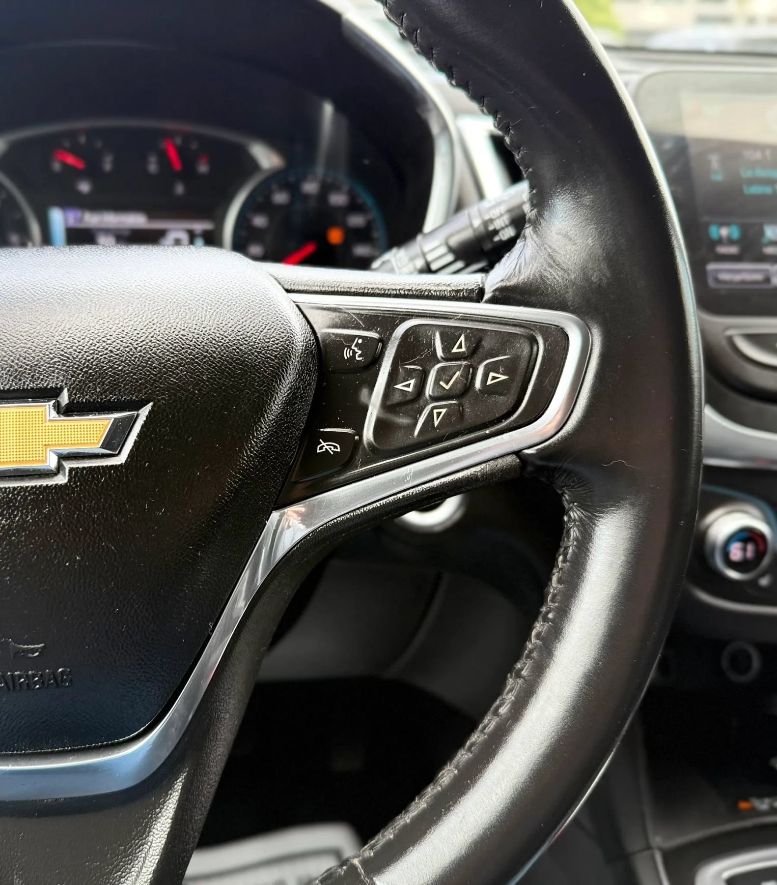 Used 2018 Chevrolet Equinox Premier AWD/4WD image 14