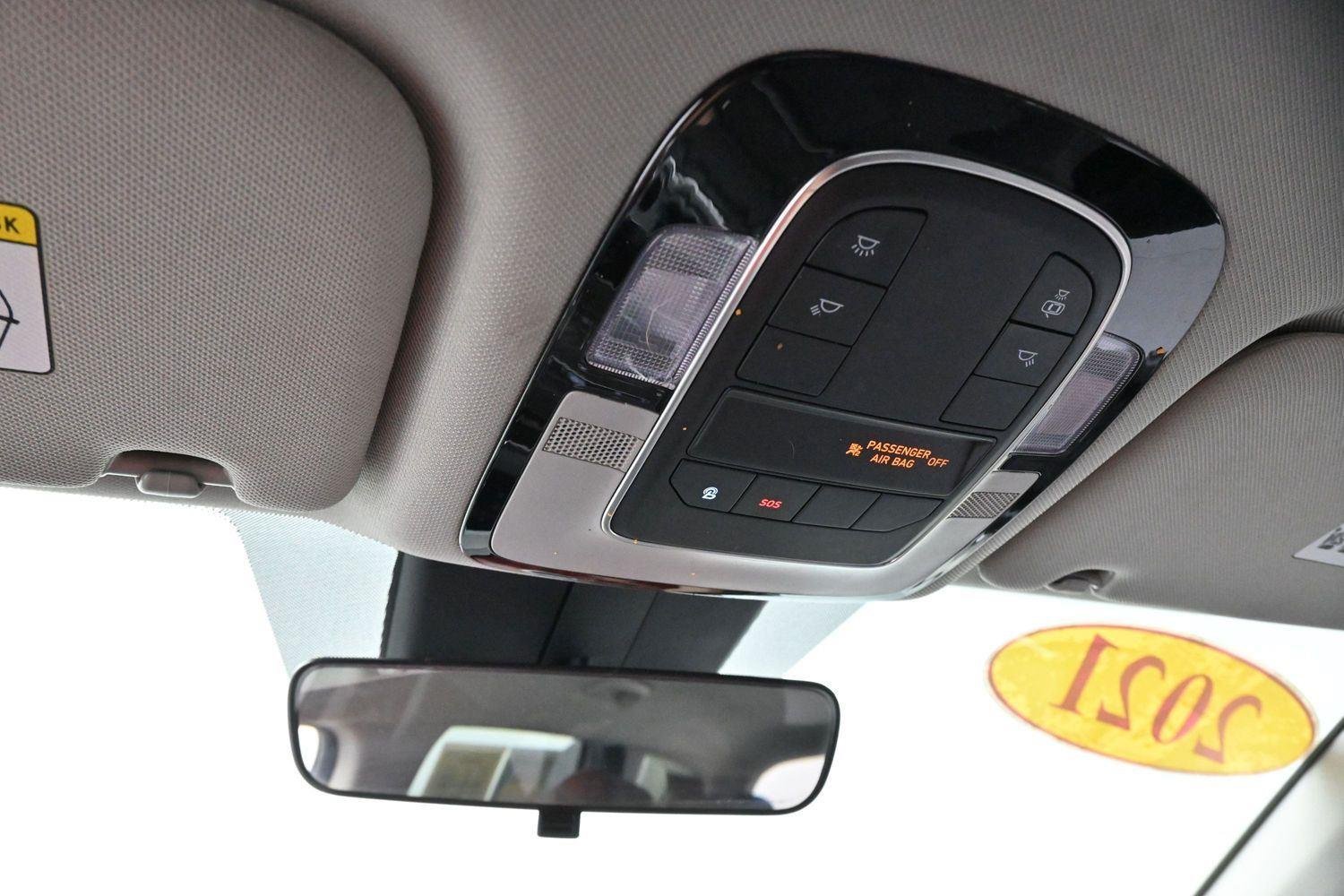 Used 2021 Hyundai Santa Fe SEL FWD image 25