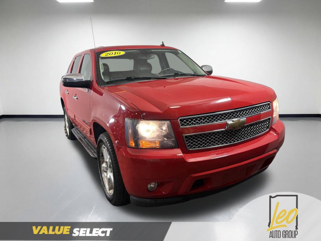 Used 2010 Chevrolet Avalanche LT w/ Luxury Package AWD/4WD image 14