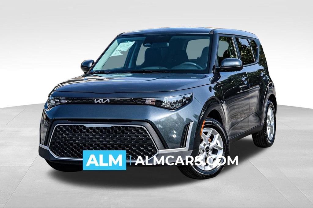 Used 2025 Kia Soul LX w/ LX Technology Package