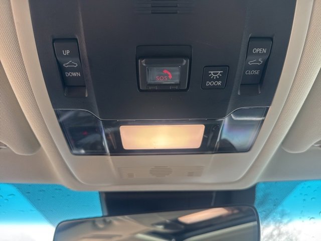 Used 2022 Lexus ES 300h w/ Luxury Package image 29