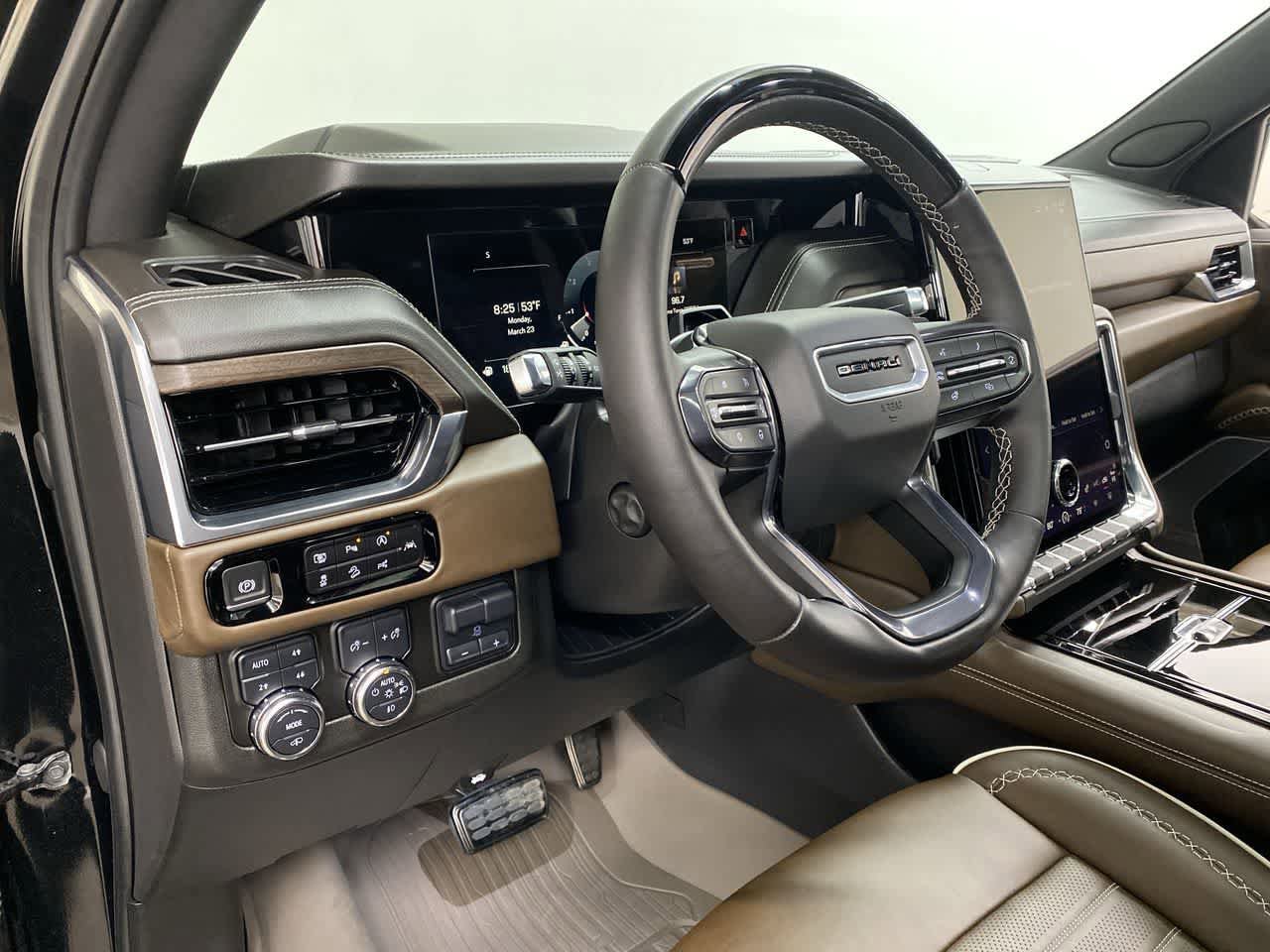 Used 2025 GMC Yukon Denali Ultimate w/ LPO, Floor Liner Package AWD/4WD image 2