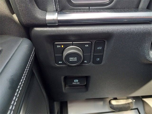 New 2025 Ford Expedition Max Platinum w/ Stealth Performance Package image 29