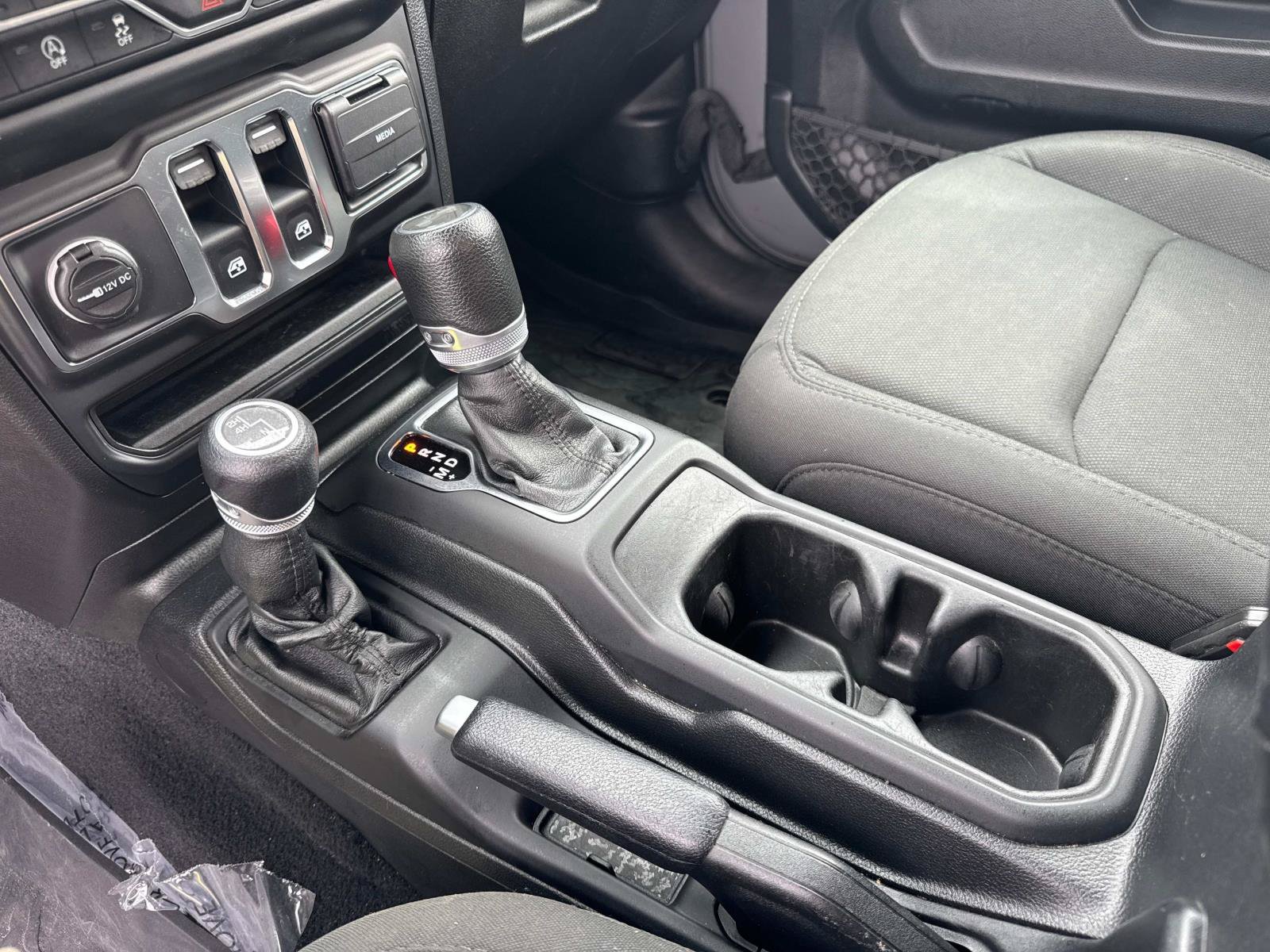 Certified 2021 Jeep Wrangler Sport AWD/4WD image 19