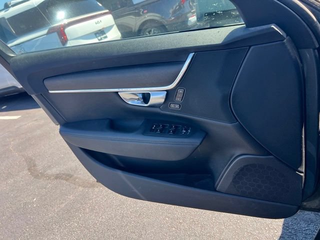 Used 2018 Volvo V90 T5 Cross Country w/ Convenience Package AWD/4WD image 12