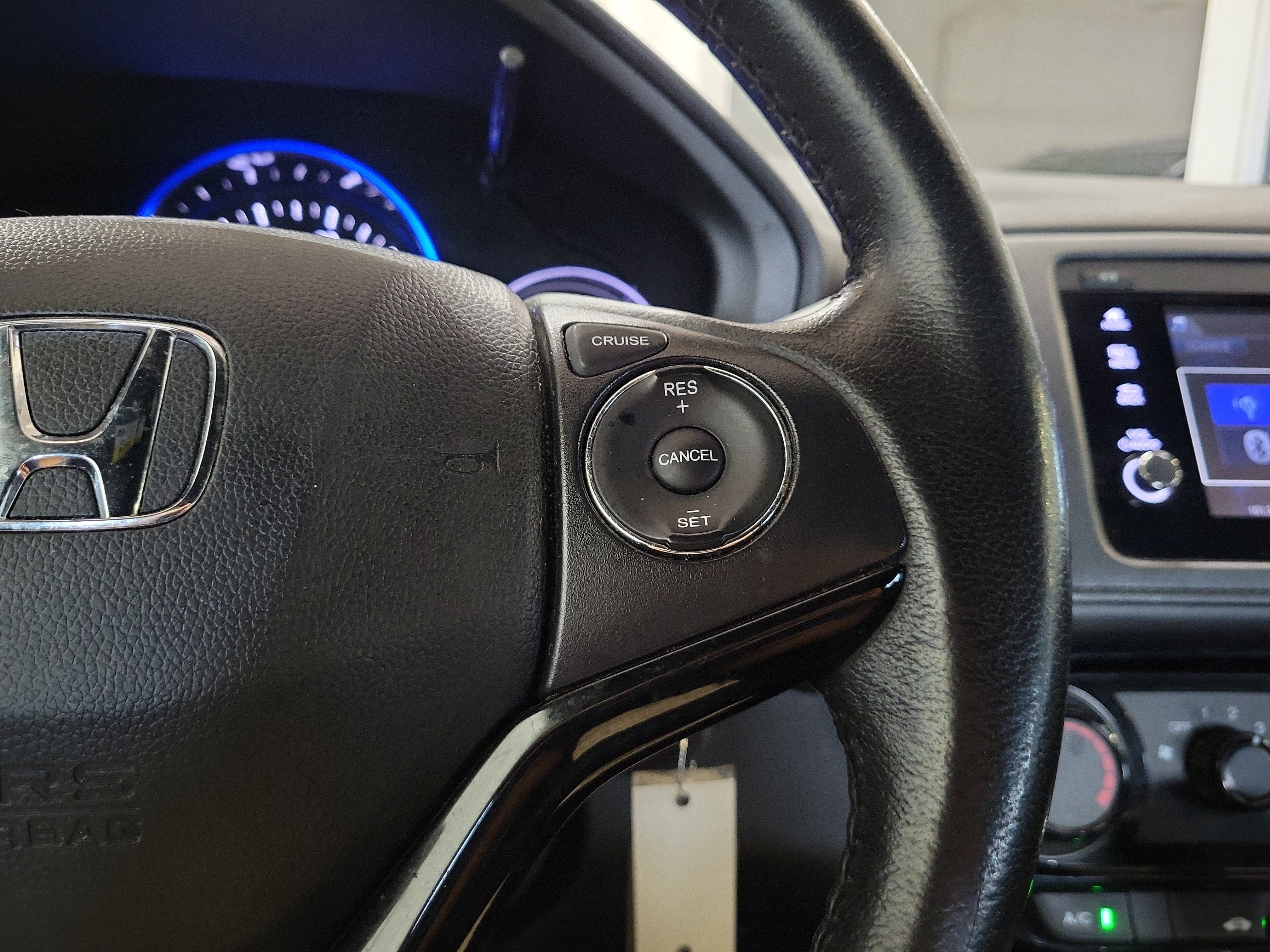 Used 2020 Honda HR-V Sport image 25