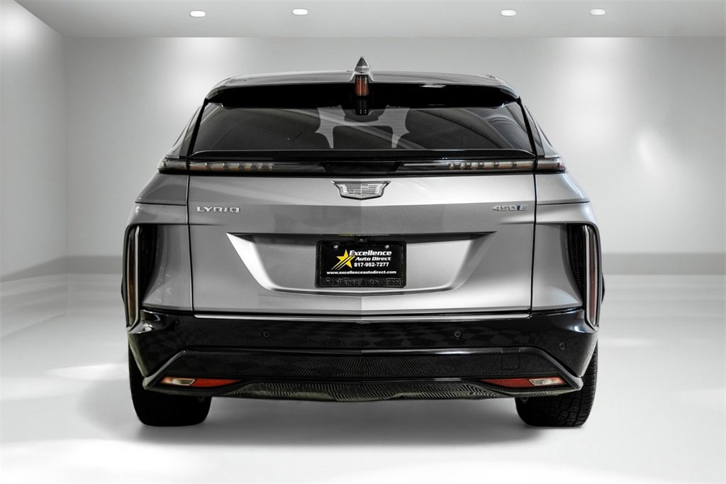 Used 2024 Cadillac Lyriq Luxury w/ LPO, Floor Liner Package image 10