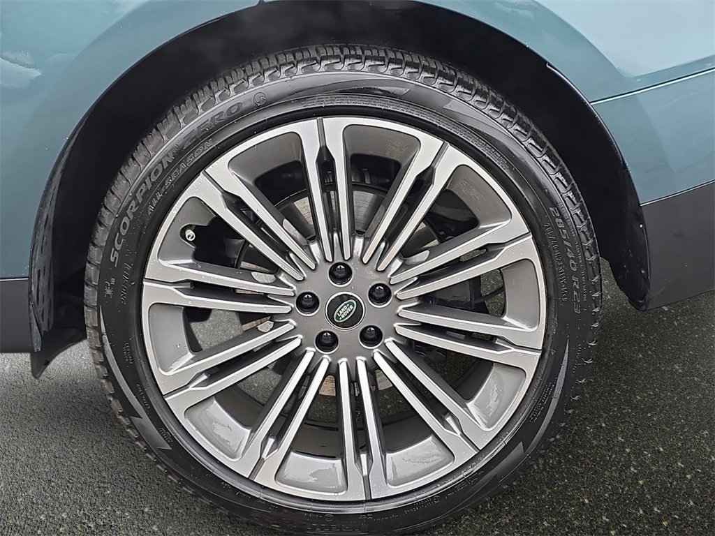 Used 2024 Land Rover Range Rover Sport SE image 35