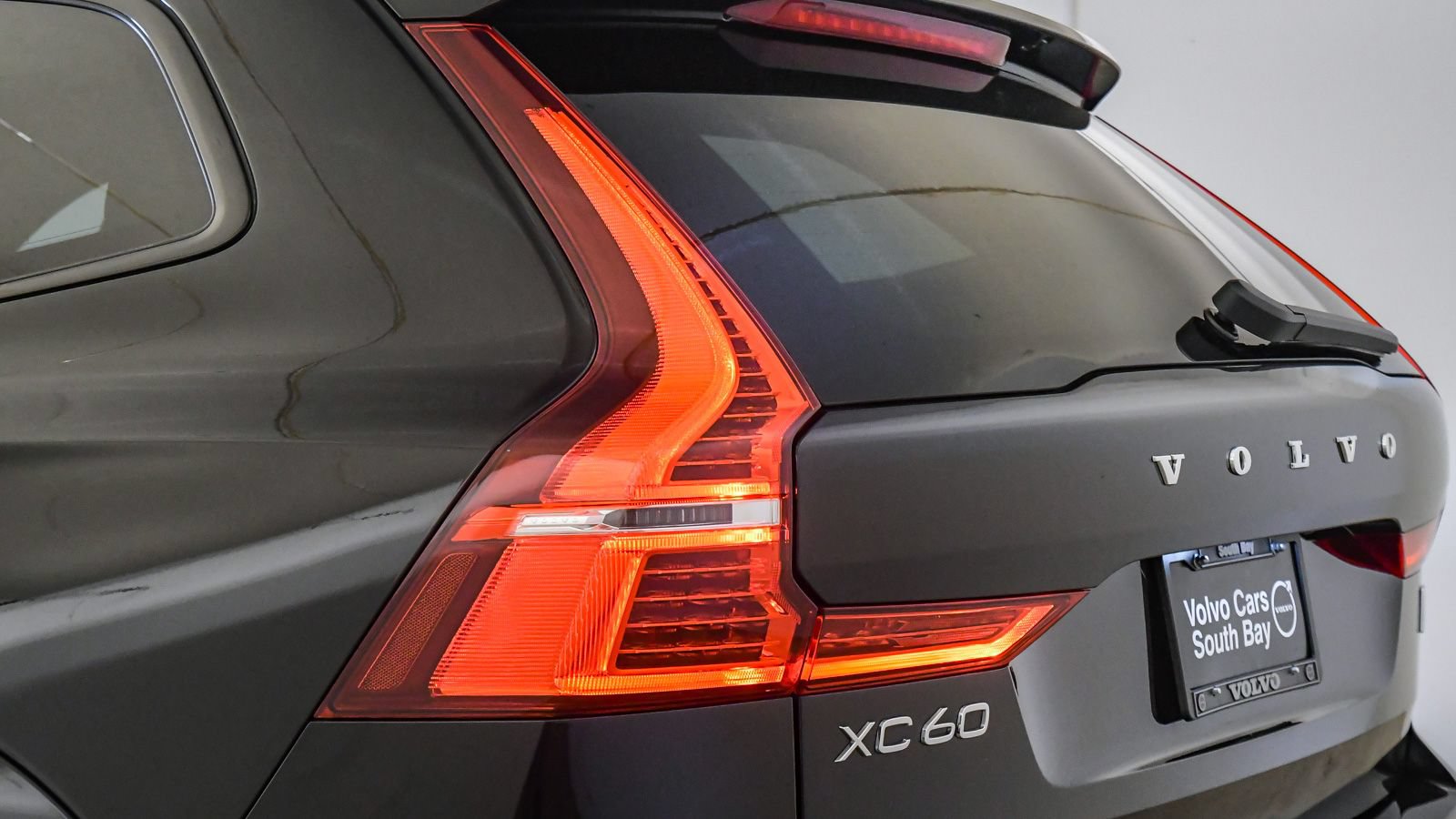 Certified 2024 Volvo XC60 T8 Polestar AWD/4WD image 13