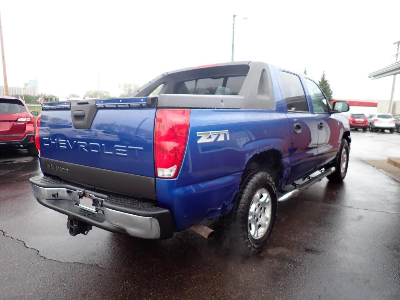 Used 2004 Chevrolet Avalanche Z71 w/ Preferred Equipment Group AWD/4WD image 6