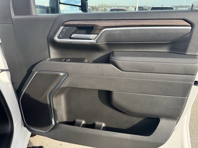 Used 2025 Chevrolet Silverado 2500 LT w/ All Star Edition image 40