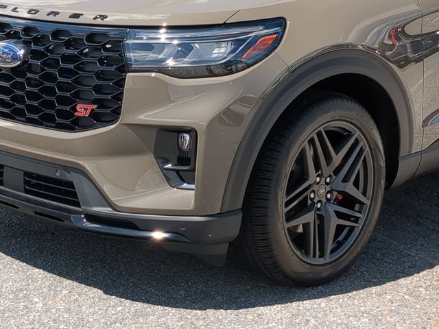New 2026 Ford Explorer ST w/ Sun And Sound Package AWD/4WD image 17