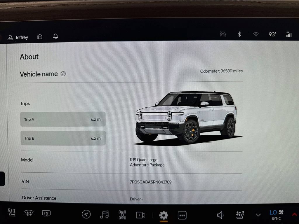 Used 2024 Rivian R1S Adventure Quad AWD/4WD image 11