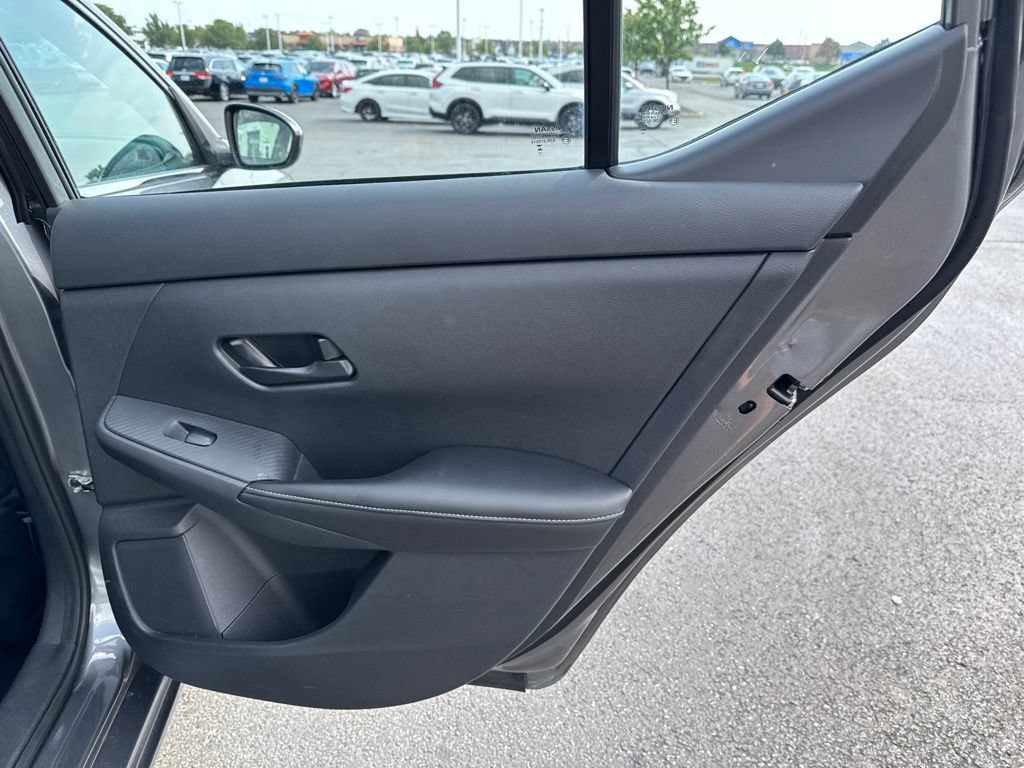 Used 2025 Nissan Sentra SV w/ All-Weather Package FWD image 31