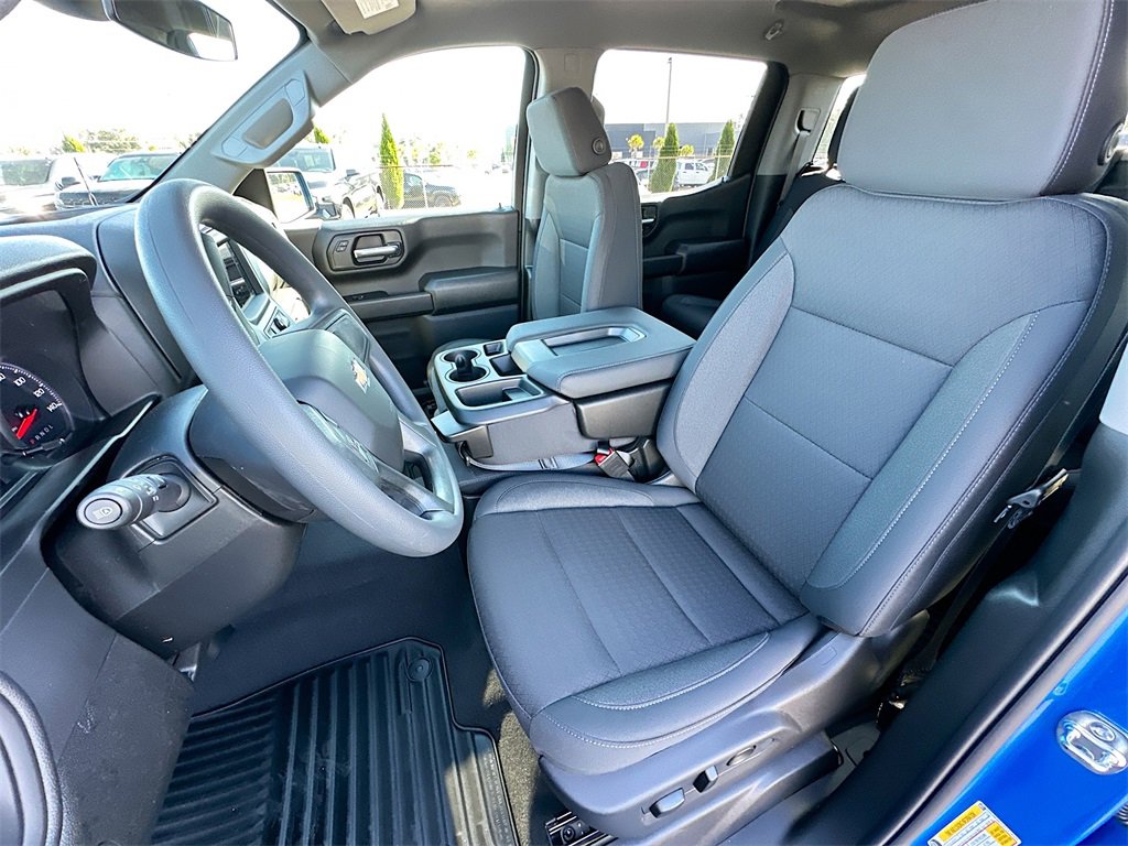 New 2026 Chevrolet Silverado 1500 Custom w/ LPO, Dark Essentials Package image 14