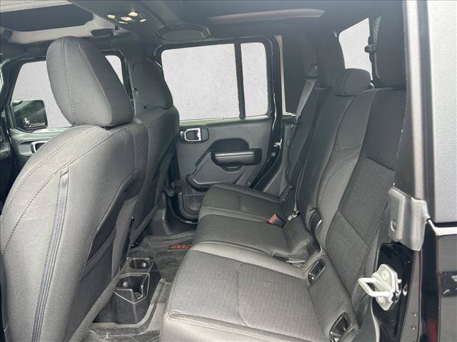 Used 2021 Jeep Gladiator Sport AWD/4WD image 19