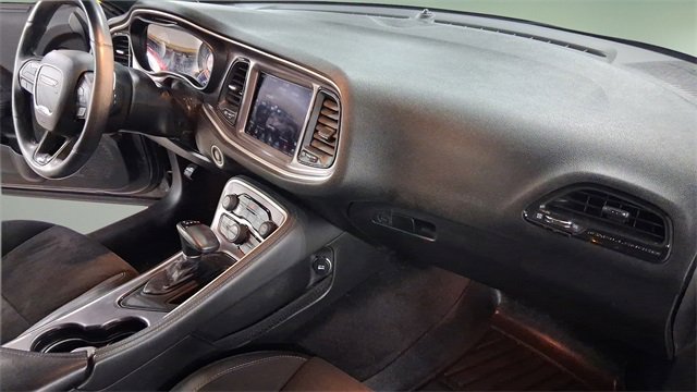 Used 2019 Dodge Challenger R/T w/ T/A Package image 18