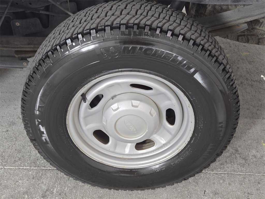 Used 2011 Ford F250 XL w/ Skid Plate Pkg image 13