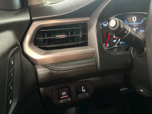 Certified 2017 GMC Acadia Denali w/ Technology Package AWD/4WD image 22