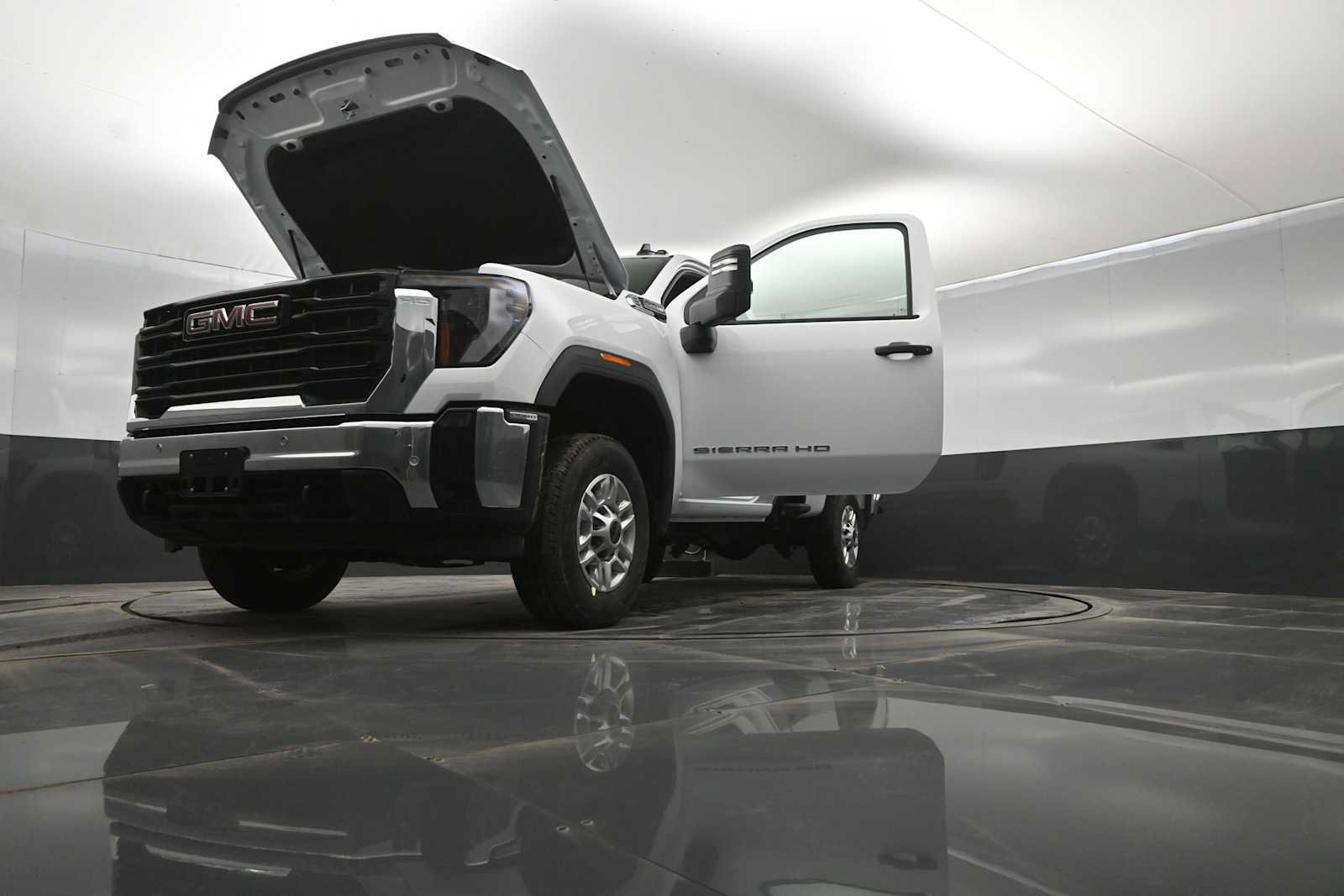 New 2026 GMC Sierra 2500 Pro w/ 1SA Pro Safety Plus Package AWD/4WD image 40