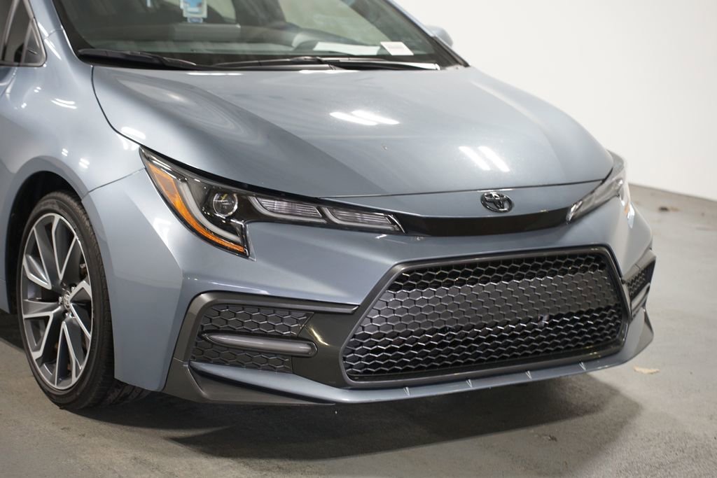 Used 2022 Toyota Corolla SE w/ SE Premium Package image 4