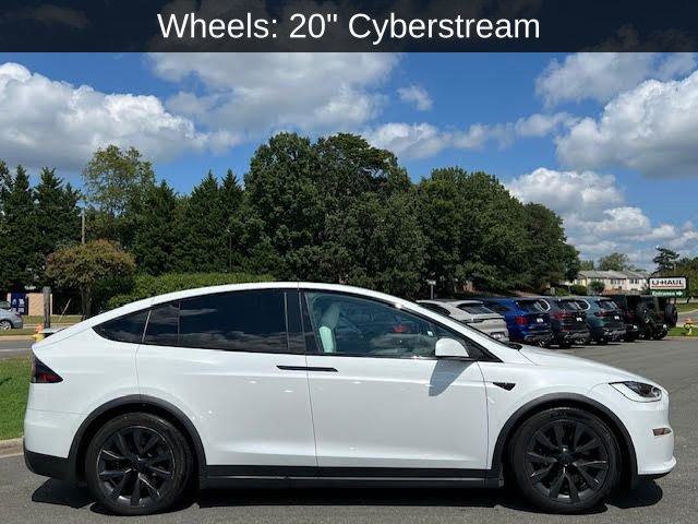 Used 2023 Tesla Model X Plaid image 8