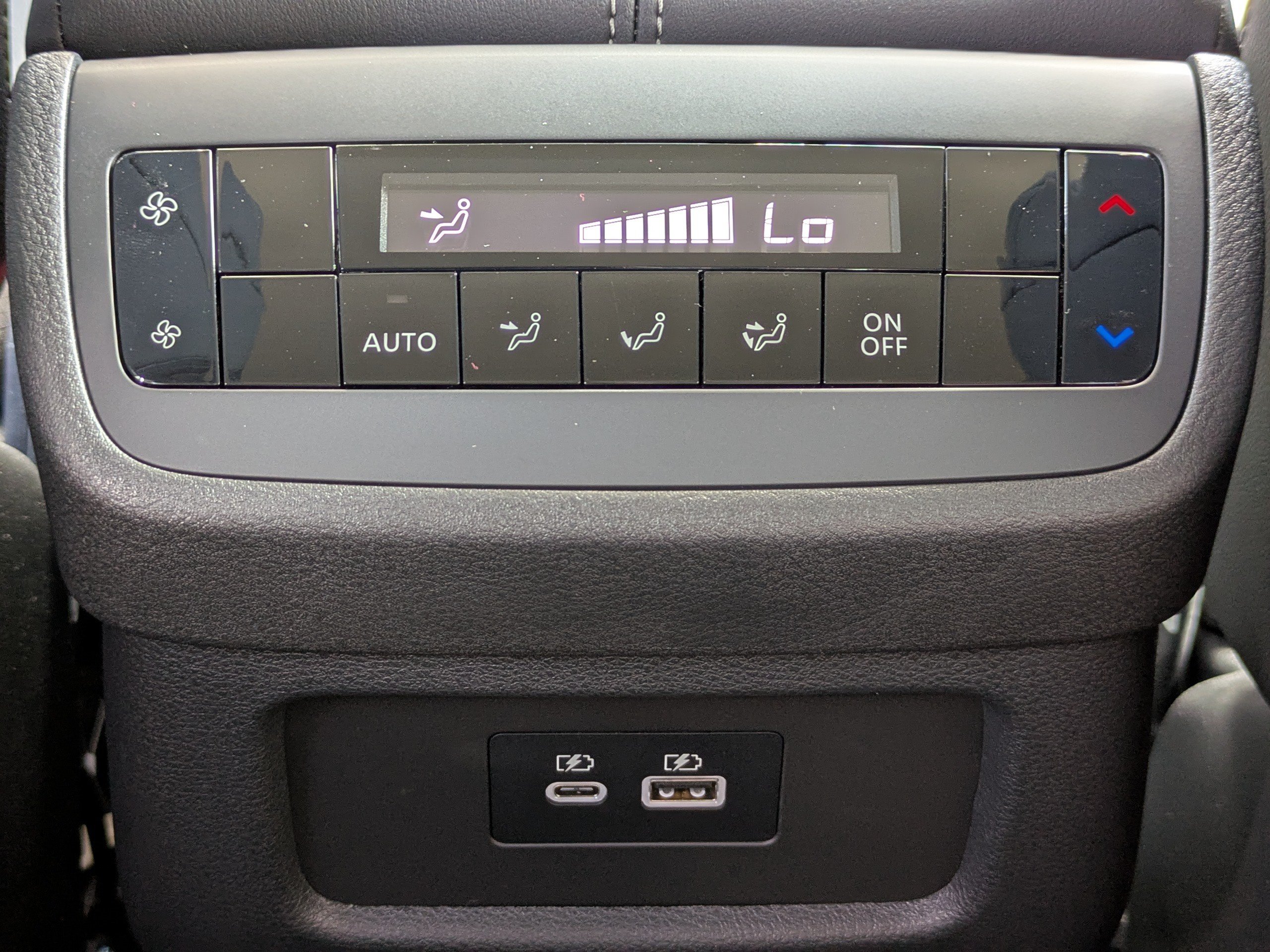 Certified 2025 Nissan Pathfinder SL w/ Cargo Package FWD image 16