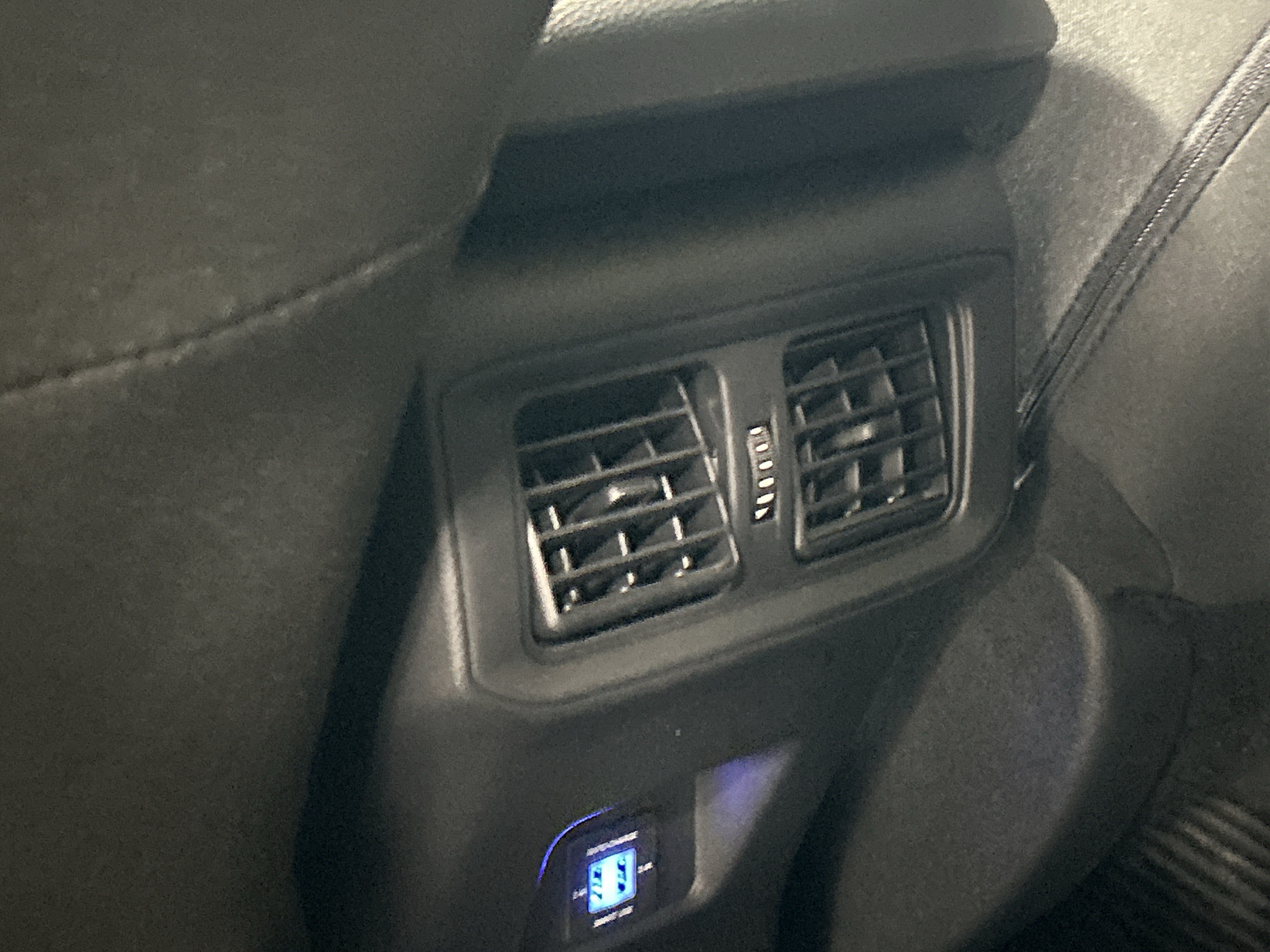 Used 2025 Toyota RAV4 LE FWD image 21