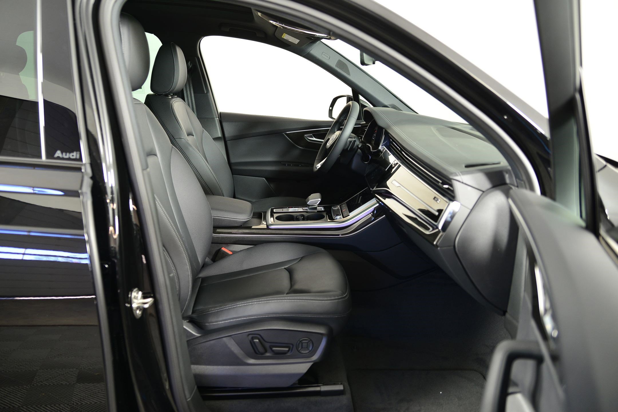 New 2026 Audi Q7 2.0T Premium image 18