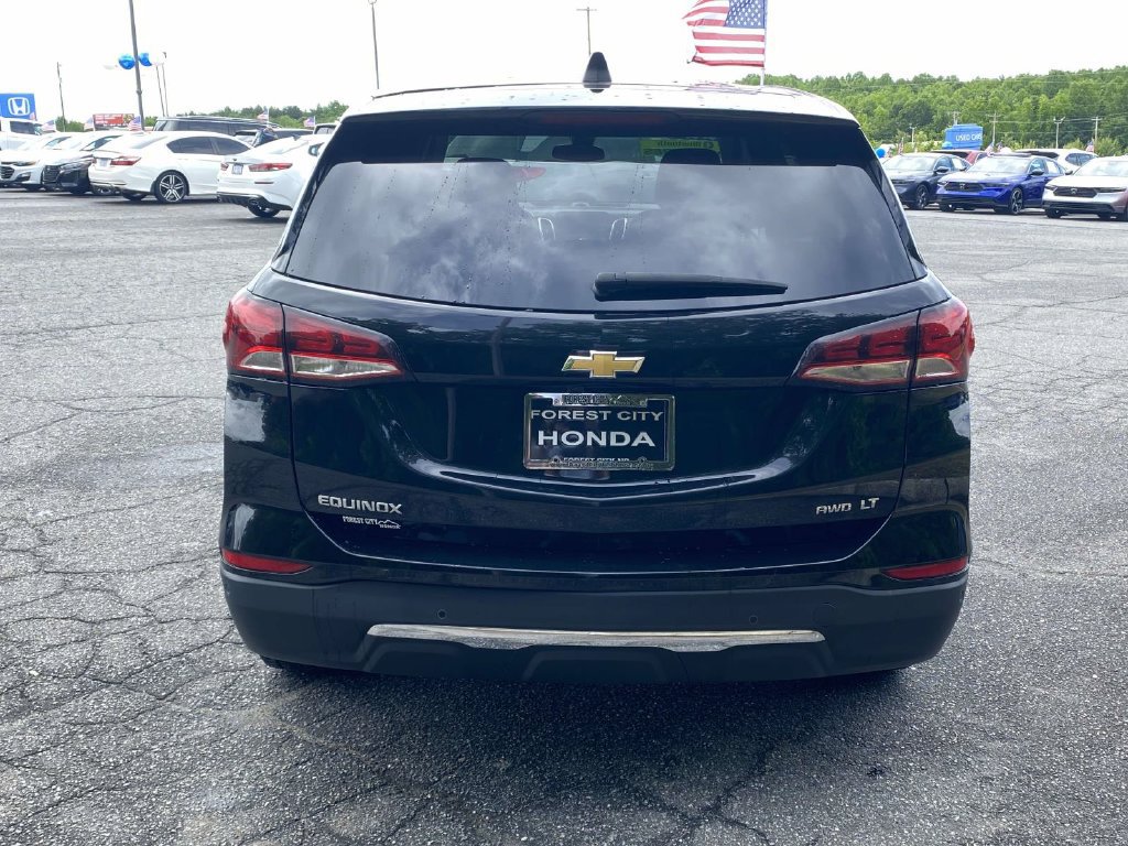 Used 2024 Chevrolet Equinox LT AWD/4WD image 4