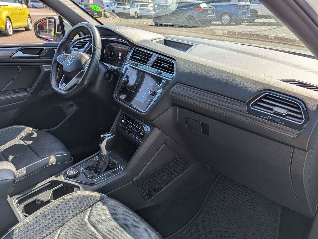 Used 2022 Volkswagen Tiguan SEL R-Line AWD/4WD image 37