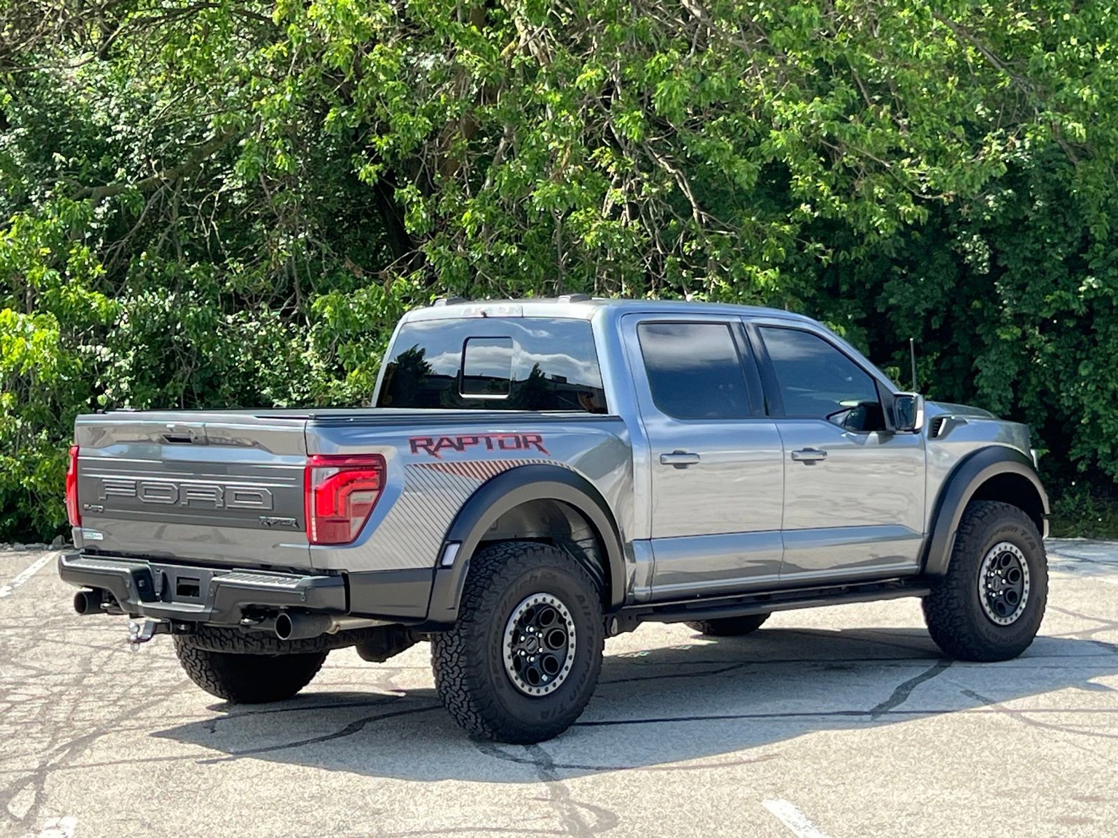 Used 2025 Ford F150 Raptor AWD/4WD image 3