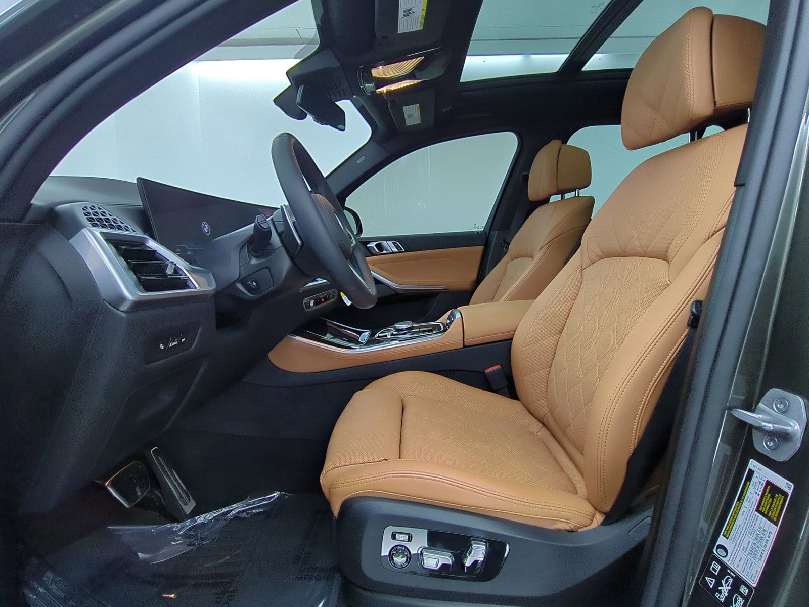 Used 2026 BMW X5 xDrive40i w/ M Sport Package AWD/4WD image 5