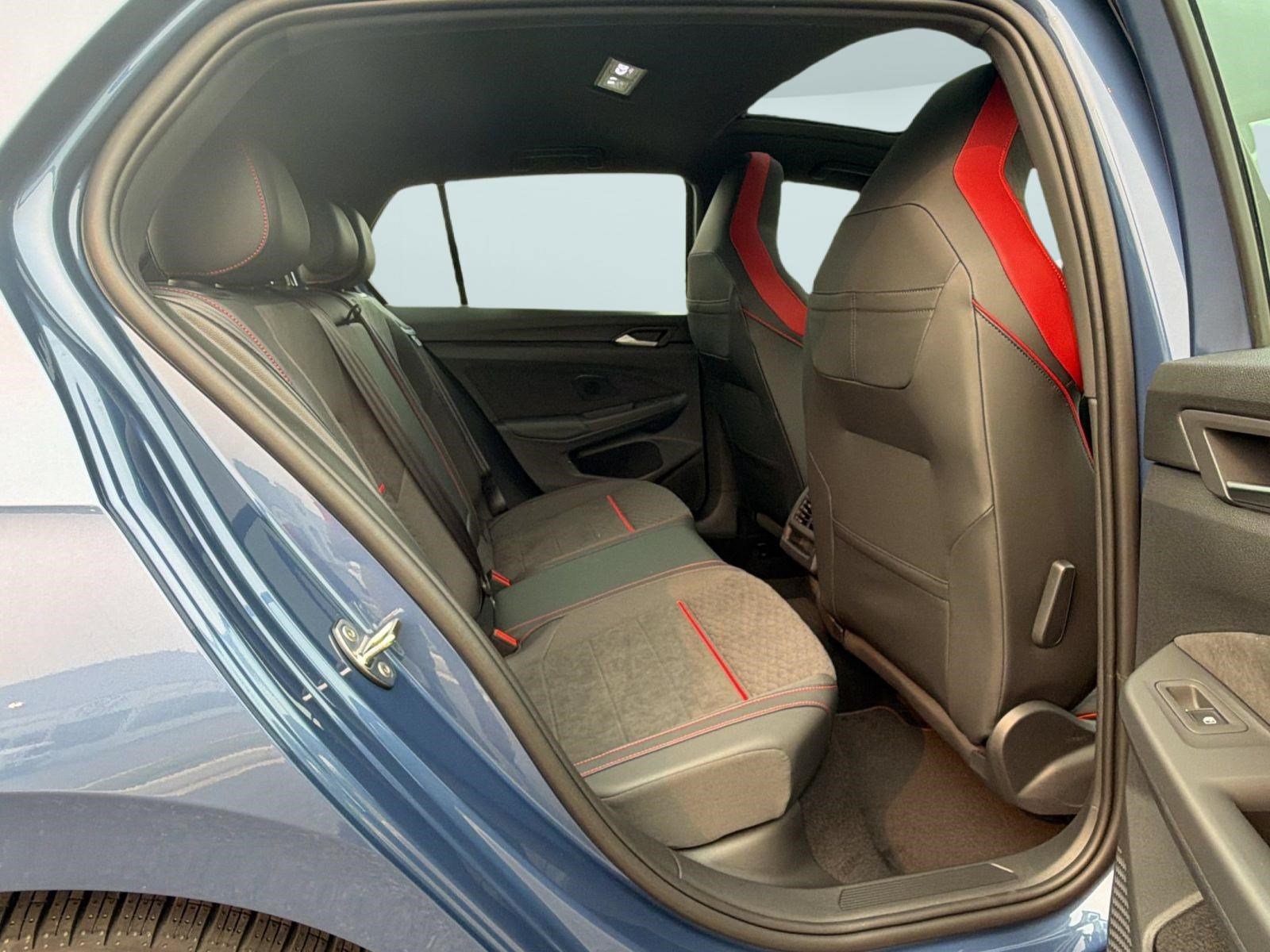 New 2026 Volkswagen Golf SE FWD image 29