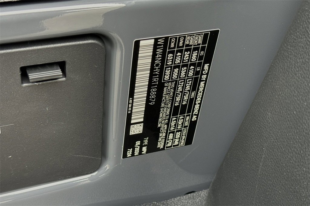 Used 2024 Mercedes-Benz Sprinter 2500 image 26