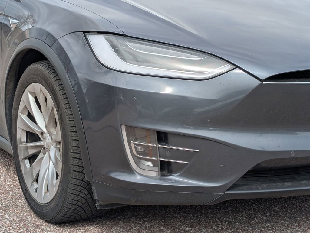 Used 2018 Tesla Model X P100D image 7