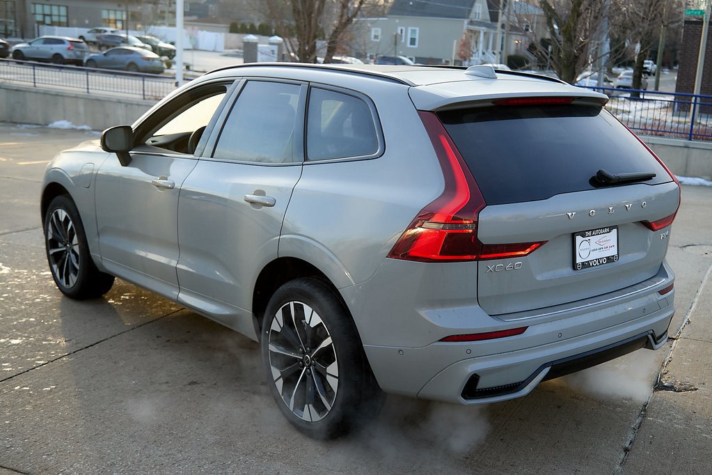 New 2026 Volvo XC60 T8 Plus w/ Protection Package Premier AWD/4WD image 7