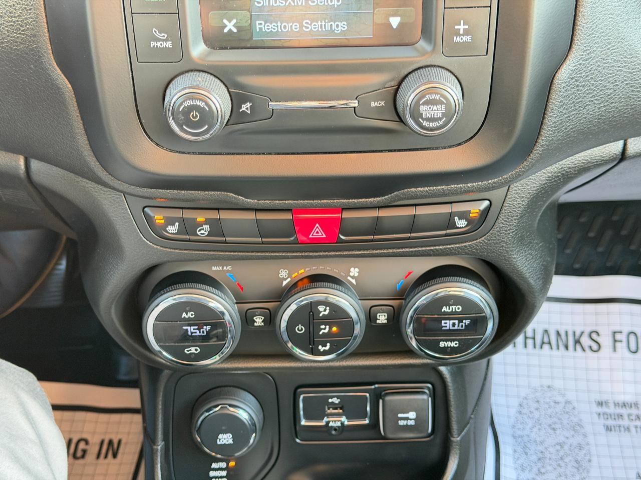Used 2015 Jeep Renegade Limited AWD/4WD image 68