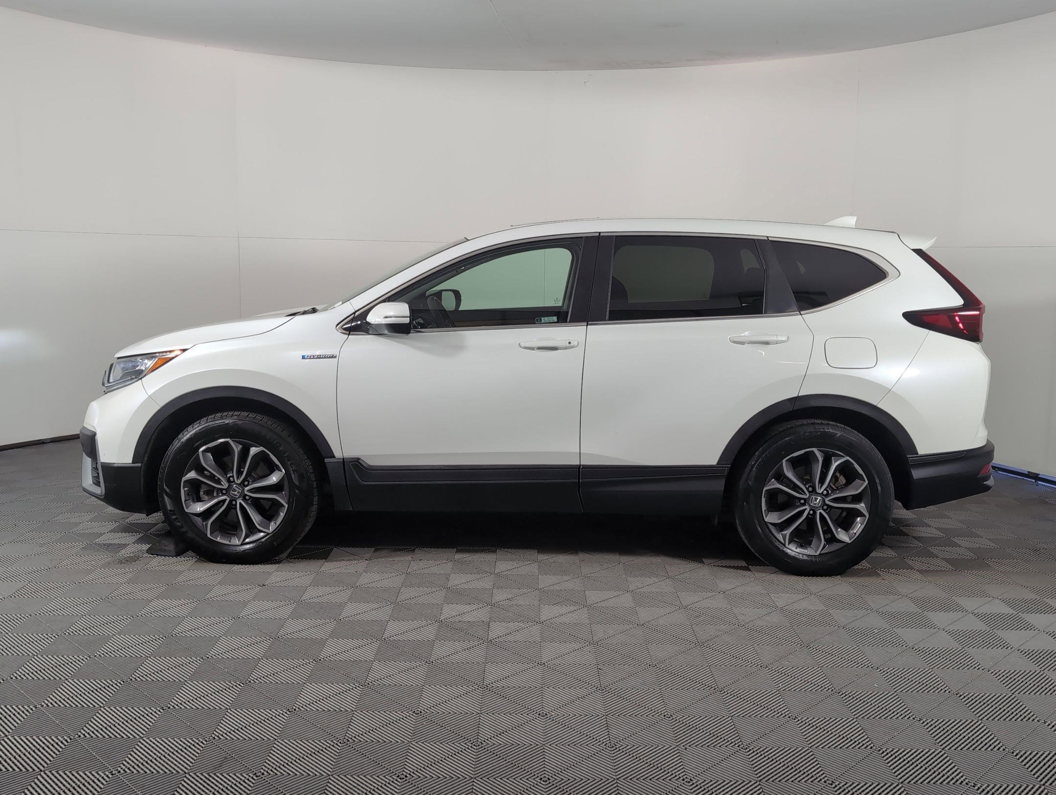 Used 2021 Honda CR-V EX image 2