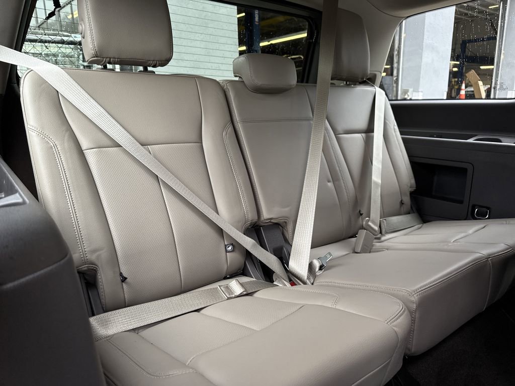 Used 2021 Ford Expedition XLT image 33