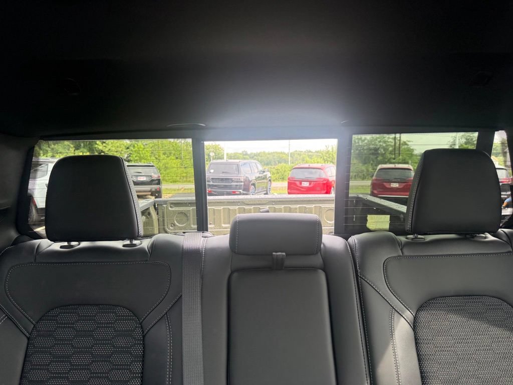 New 2026 RAM 1500 Big Horn w/ Back Country Package AWD/4WD image 24