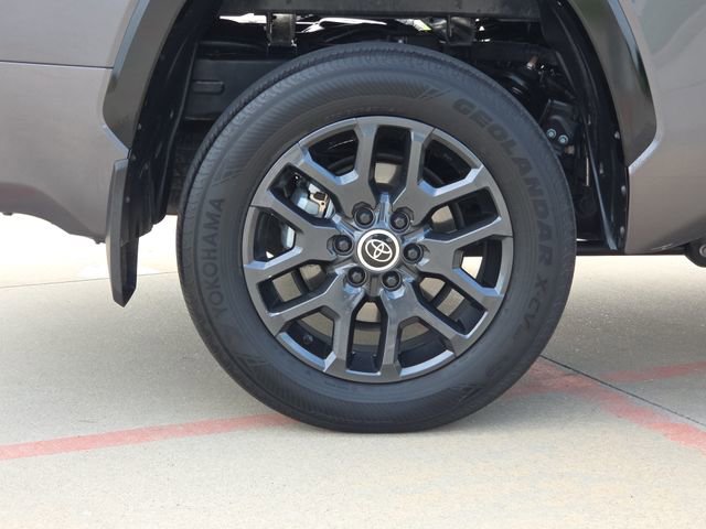 Used 2024 Toyota Tundra Platinum image 9