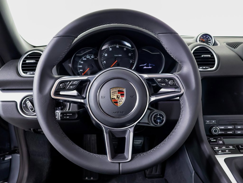 Used 2025 Porsche 718 Boxster image 9