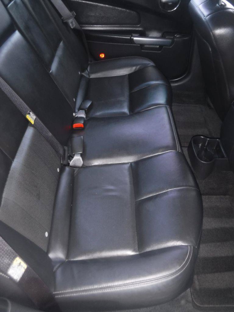 Used 2006 Pontiac Grand Prix w/ Premium Package FWD image 31
