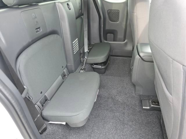 New 2026 Nissan Frontier S image 23
